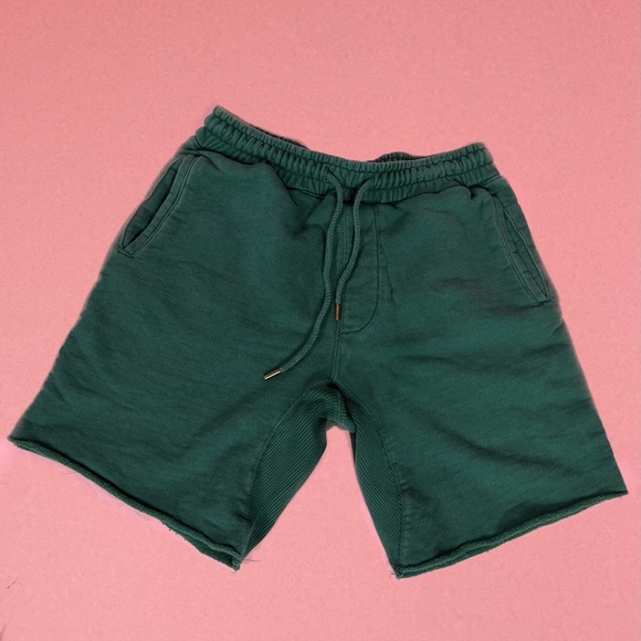 ❌SOLD❌ Urban Outfitters Green Sweatpant Shorts - Picture 2 of 5